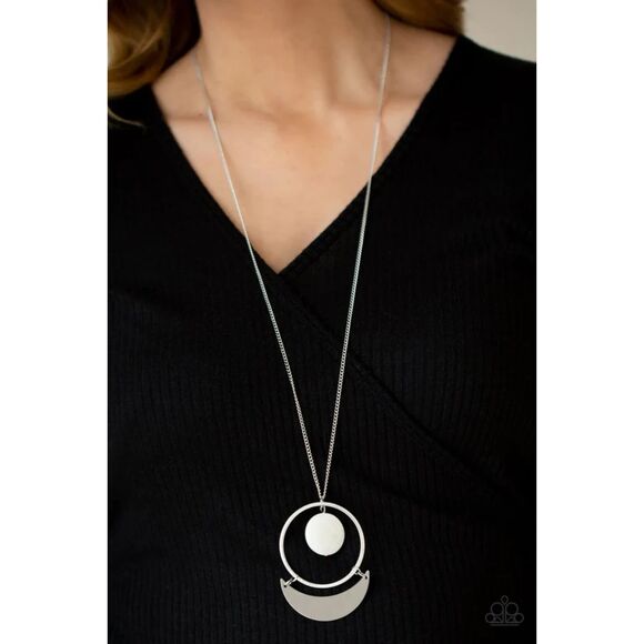 Moonlight Lighting White Necklace (144) - Picture 1 of 3